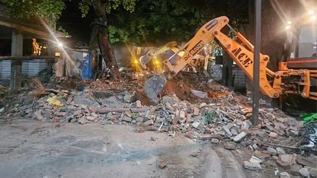 देहरादून: अवैध धार्मिक निर्माण को लेकर DM ने दिखाई सख्ती, तीन दिन के अंदर मांगी रिपोर्ट और कहा….